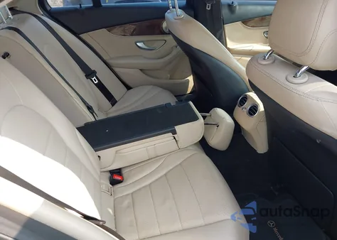 2015 Mercedes-Benz C 300 4Matic from USA, damaged, VIN 55SWF4KB1FU004582